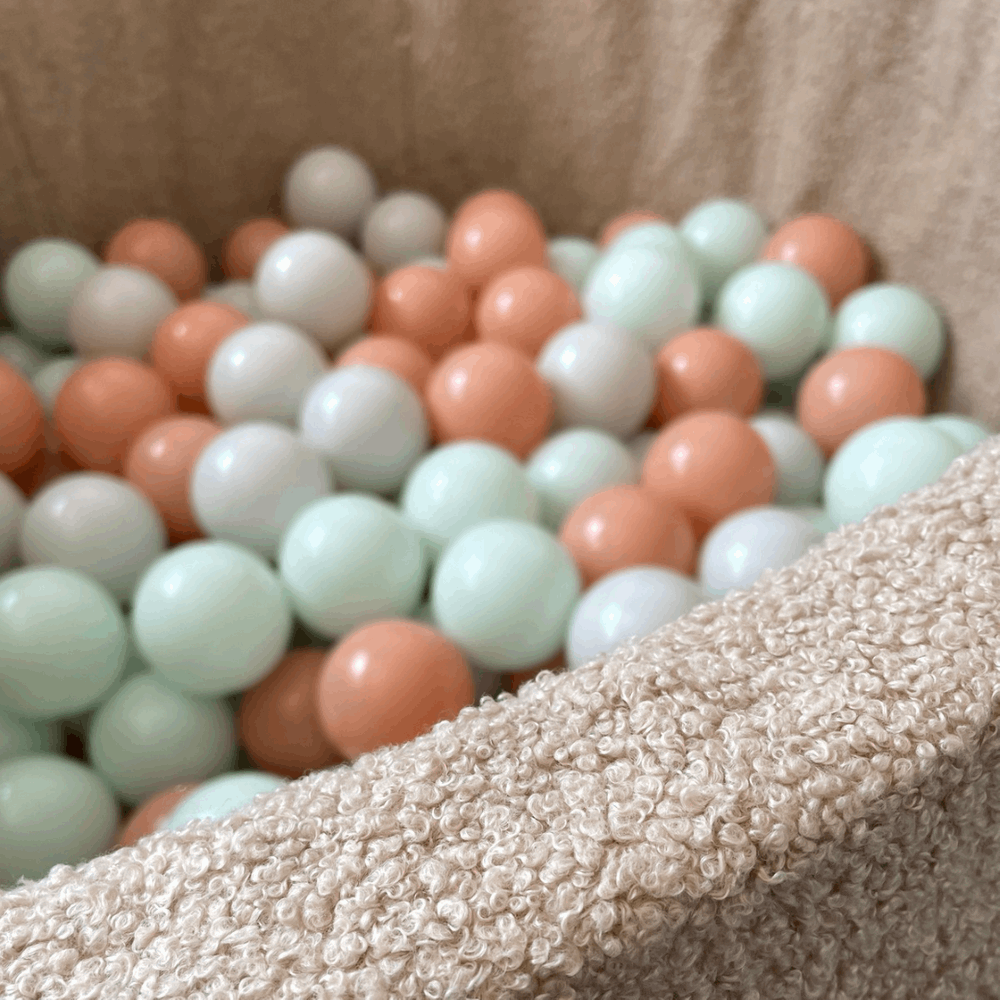 Personalizuotas kamuoliukų baseinas tamsiai smėlio spalvos meškiukas + 200 kamuoliukų - MiniKampas