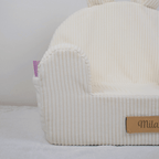 Personalizuotas vaikiškas putplasčio fotelis iš smėlio spalvos audinio, velveto - MiniKampas