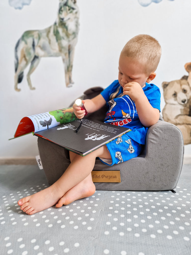 Personalizuotas vaikiškas putplasčio fotelis šviesiai pilkas - MiniKampas