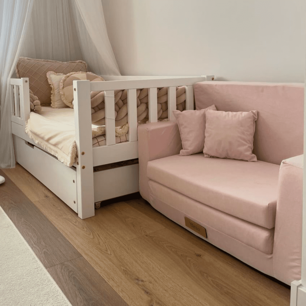Sulankstoma personalizuota vaikiška putplasčio sofa, miltelinės rožinės spalvos